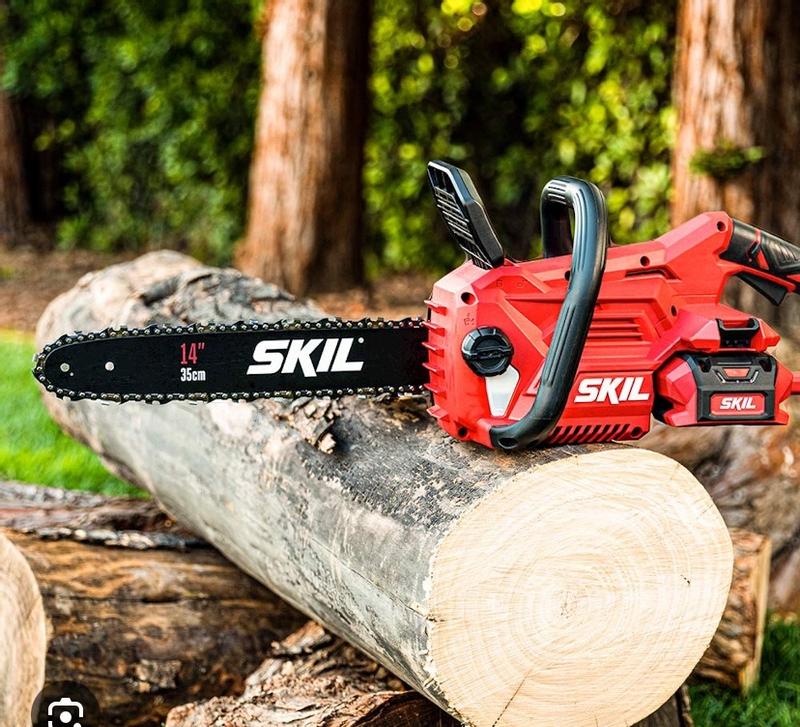 Tool-less chain tensioning ✅ Auto-lubrication ✅ Anti-kickback brake ✅ Awesome chainsaw ✅ Image by reghinam