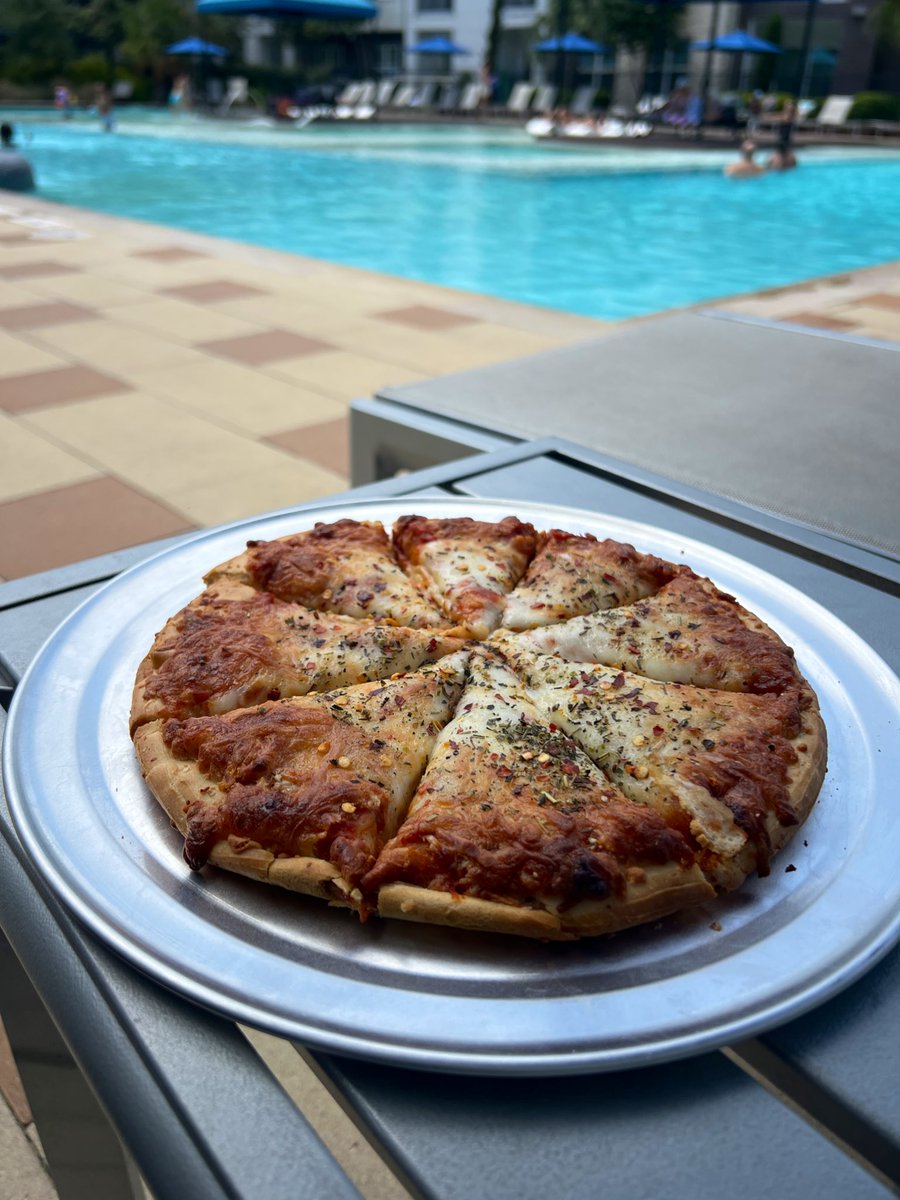 WildMikesPizza's tweet photo. my weekend plans https://t.co/cTagMssKbP