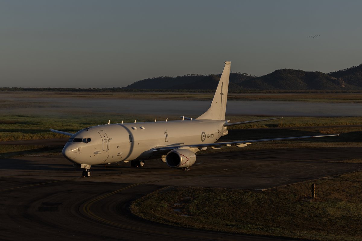 DefenceAust's tweet photo. ✈️ The northern skies of Queensland filled with the roar of P-8A Poseidons as Exercise @TalismanSabre 2025 brought together maritime patrol forces from 🇦🇺 🇺🇸 🇳🇿 in a powerful demonstration of allied air power and tactical cohesion. 

📍 RAAF Base Townsville, QLD.

➡️ https://t.co/YpxNwCRucr

#YourADF #StrongerTogether #TS25 #TalismanSabre25