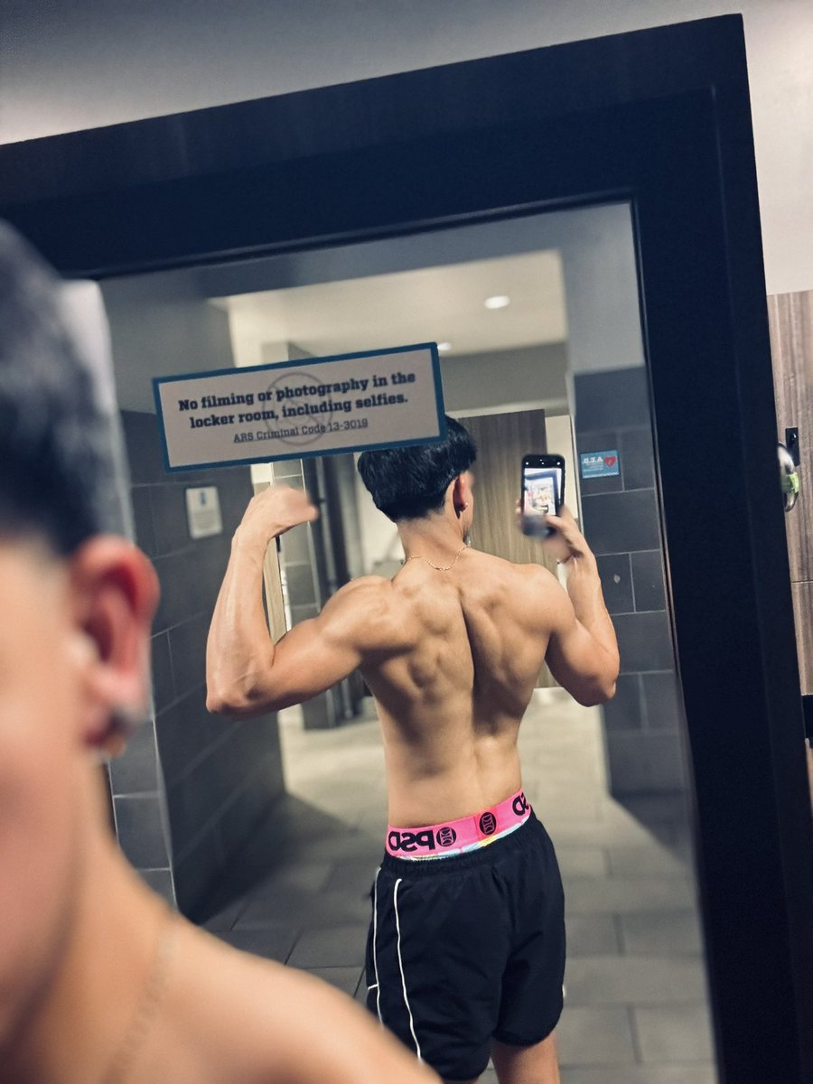 2Fit_Vik's tweet photo. GYM https://t.co/DWQCX3i0cP