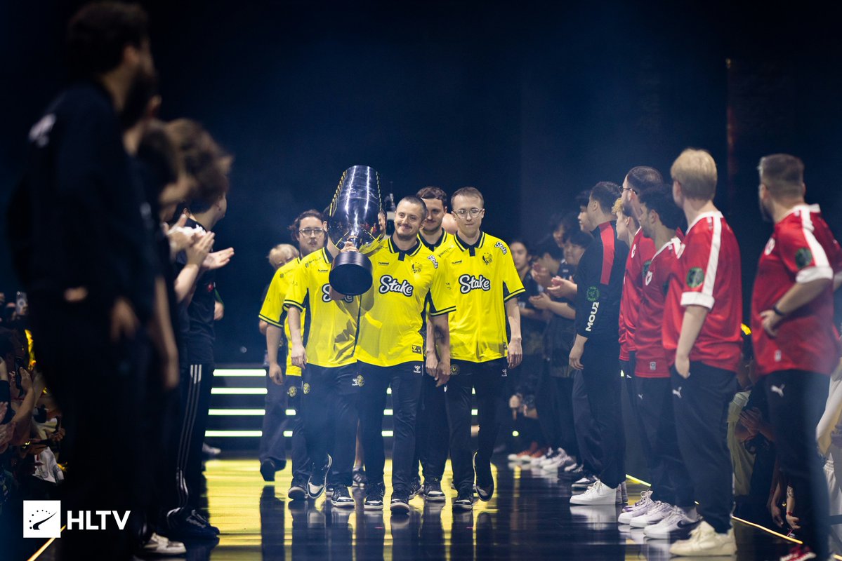 CroissantStrike's tweet photo. La 🇪🇺 @TeamVitalityCS affrontera 🇪🇺 MOUZ pour la 8e fois cette année, demain à 19h, pour une place en finale de l'#IEM 🇩🇪 Cologne. 😍 https://t.co/s4AObsl6S9