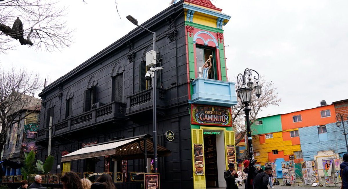 AguanteCerebro's tweet photo. El PRO destruye todo lo que toca.
Ocurrió con el Centro Cultural Recoleta y con el Palais de Glace. 
Ahora, van por Caminito. https://t.co/6mtuf4glAK