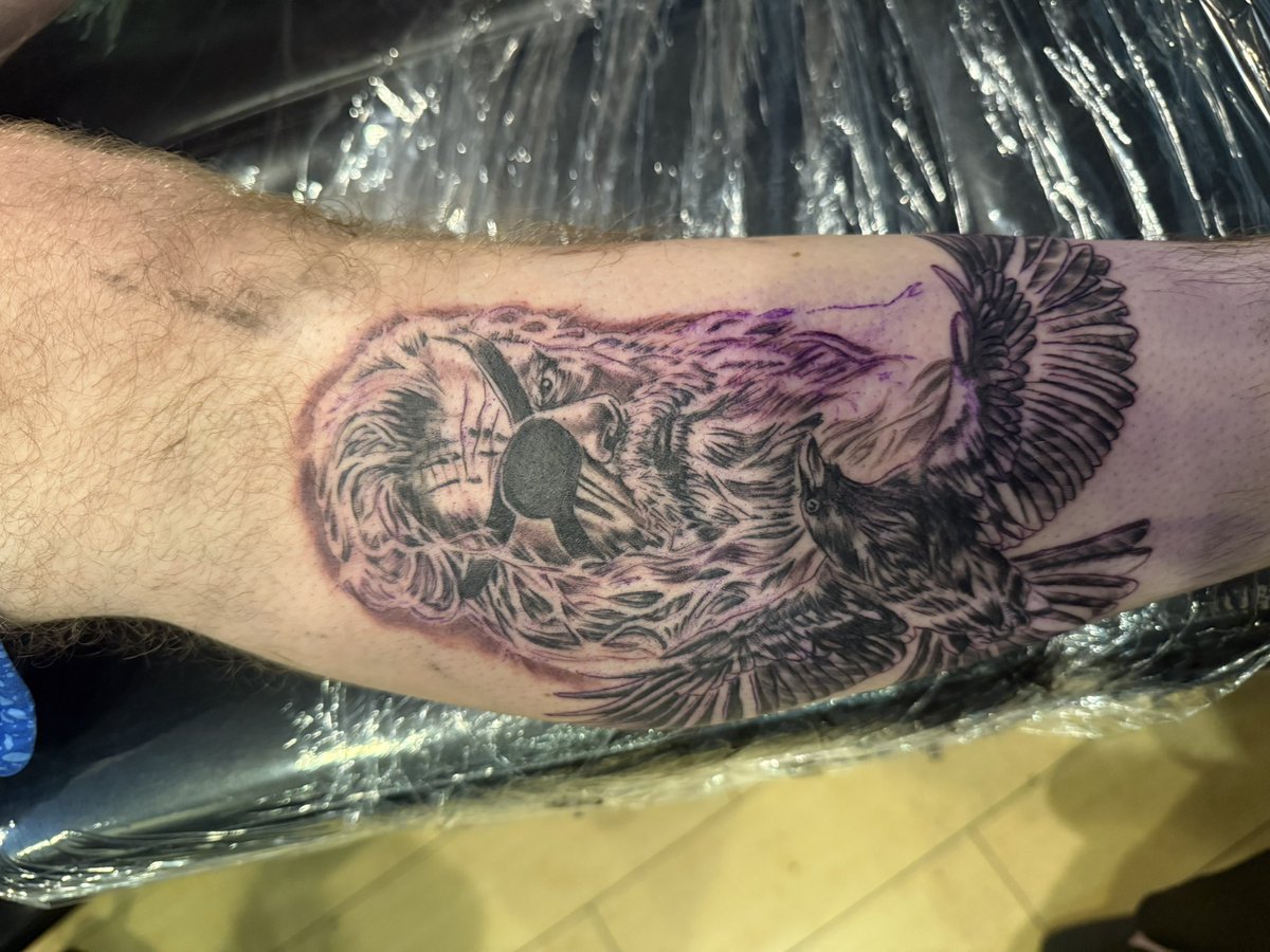 So since my arms are sleeved out, whole upper chest piece, whole upper back piece, I decided to start a half leg sleeve with Viking/Nordic theme! First piece is Odin with a Raven! Didn’t get totally finished today but got a ton done!