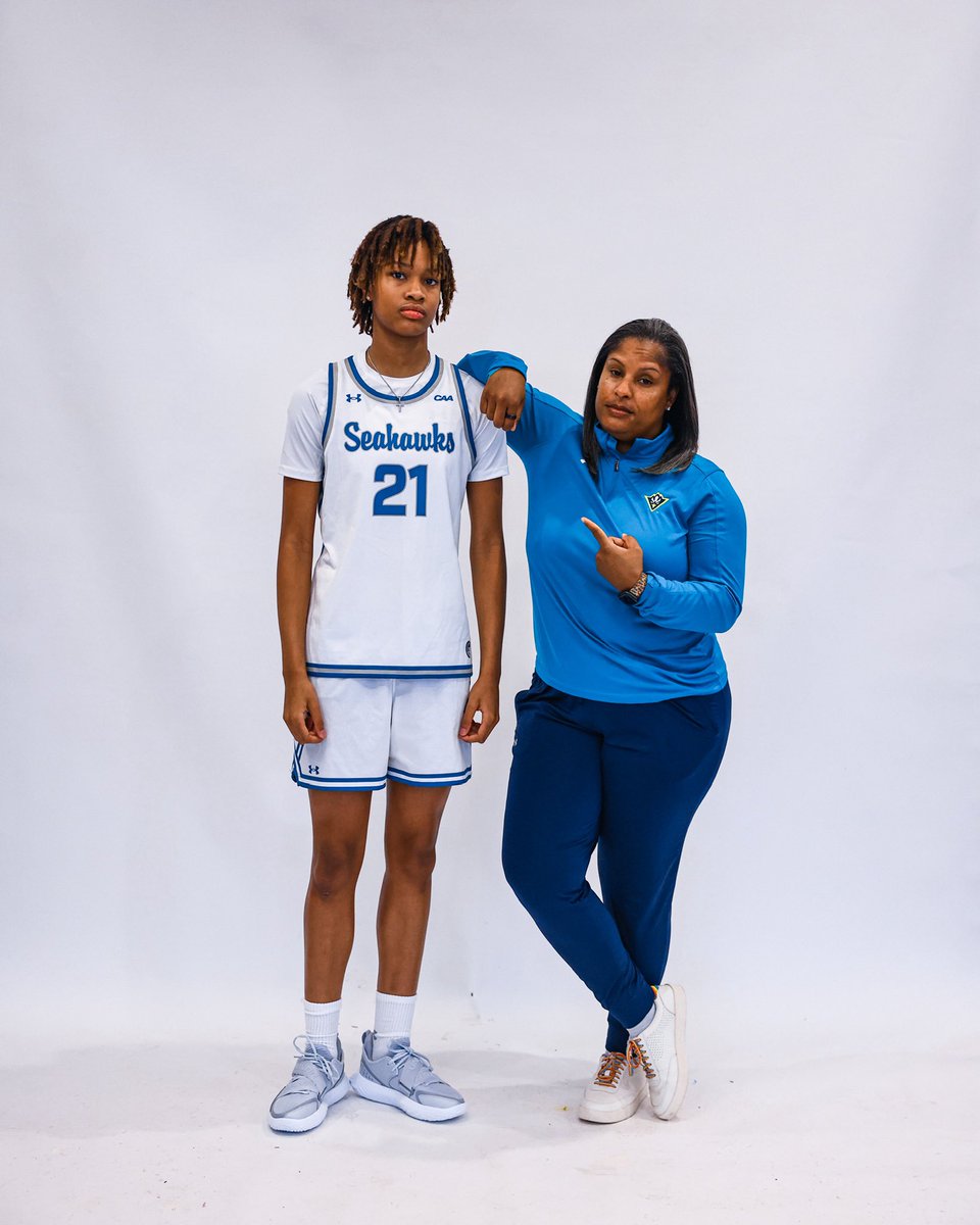Autumn Lacy (@itsautumnl) on Twitter photo Thank you <a href="/uncwwbb/">UNCW Women's Basketball</a>!!! My 1st #unofficial visit was lit! 🔥 Go Seahawks 💙🩶🤍 Thank you <a href="/uncwwbb/">UNCW Women's Basketball</a>!!! My 1st #unofficial visit was lit! 🔥 Go Seahawks 💙🩶🤍