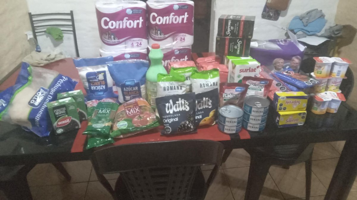 buenas tardes como familia estamos muy agradecidos de la srt alejandra que ayer nos envio estas cositas muchas gracias por todo que dios le multiplique gracias gracias