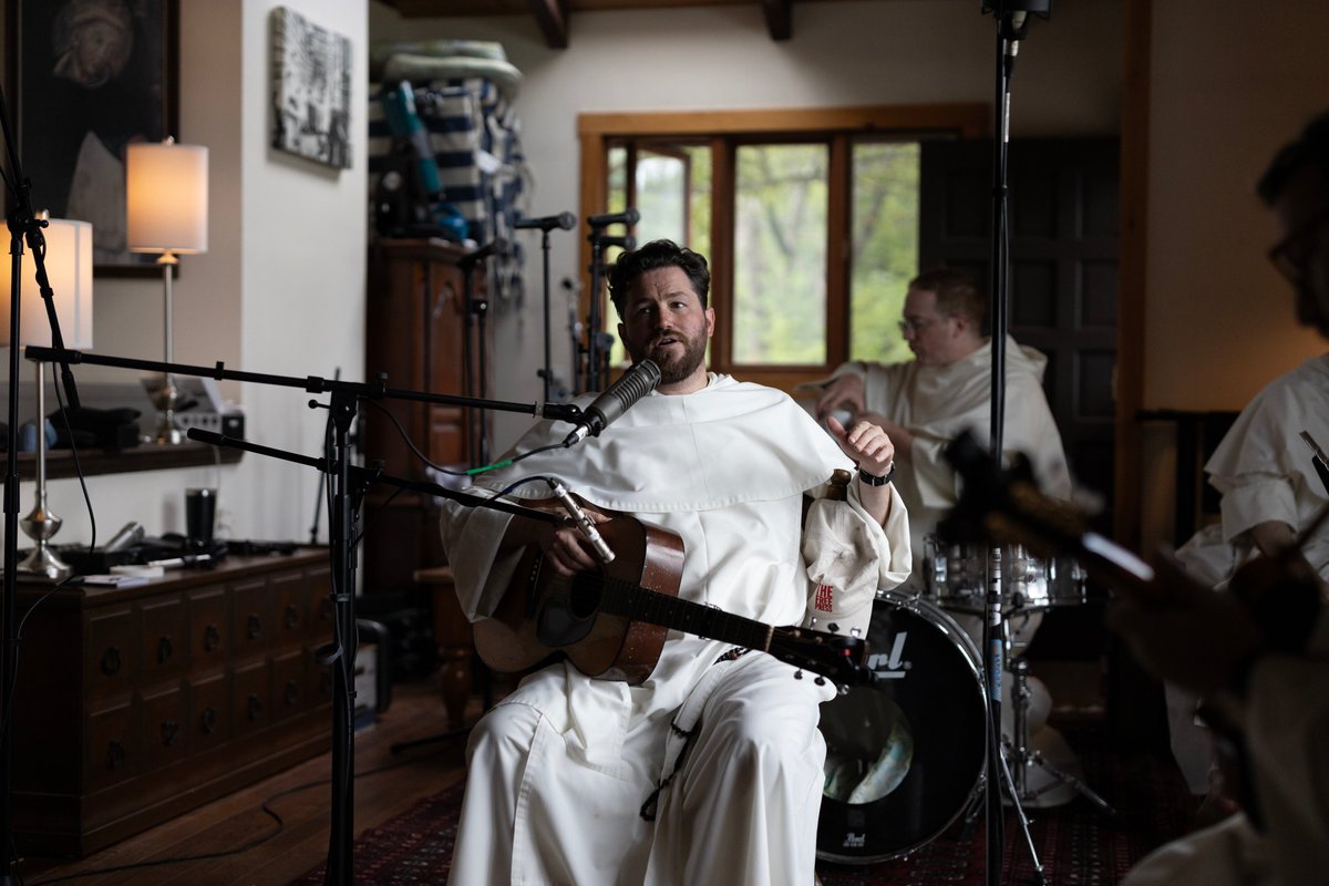 The Hillbilly Thomists tweet media