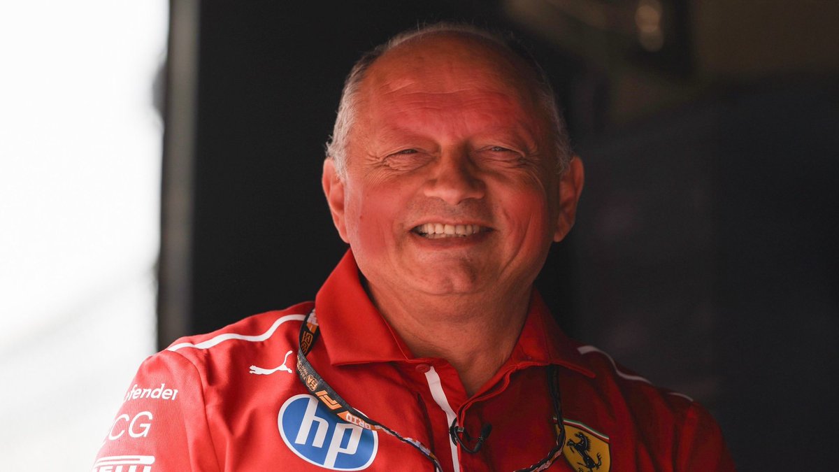 Congratulations on your contract extension Fred. It has always suited you well…that fucking red!

#HungarianGP 🇭🇺 #F1