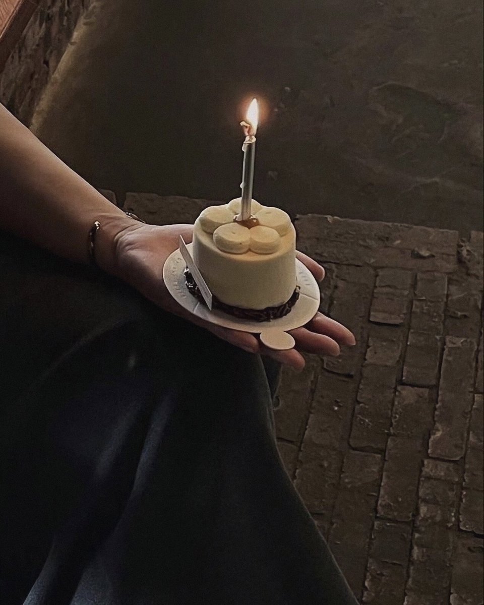 ️️
 ️️
 ️️
Thank you, life—for the highs, the lows, also everything in between. Every year I grow a lil’ stronger, a lil’ wiser, and a lot braver.

Here’s to another trip around the sun!
 ️️
 ️️
 ️️