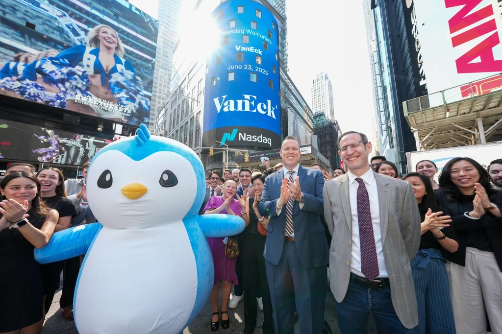 Happy Birthday <a href="/vaneck_us/">VanEck</a>! 🐧