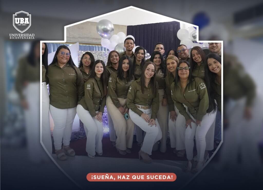 La jornada formativa enfatizó la integración de la ética filosófica y la práctica legal para moldear profesionales íntegros, trascendiendo el ámbito tradicional del derecho.

Más información: acortar.link/nYppPl

#ClasesMagistral