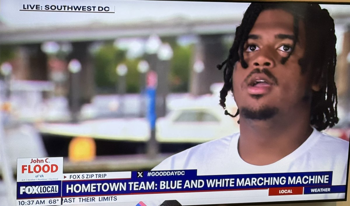 Eastern H.S. “Blue & White Marching Machine” tweet media