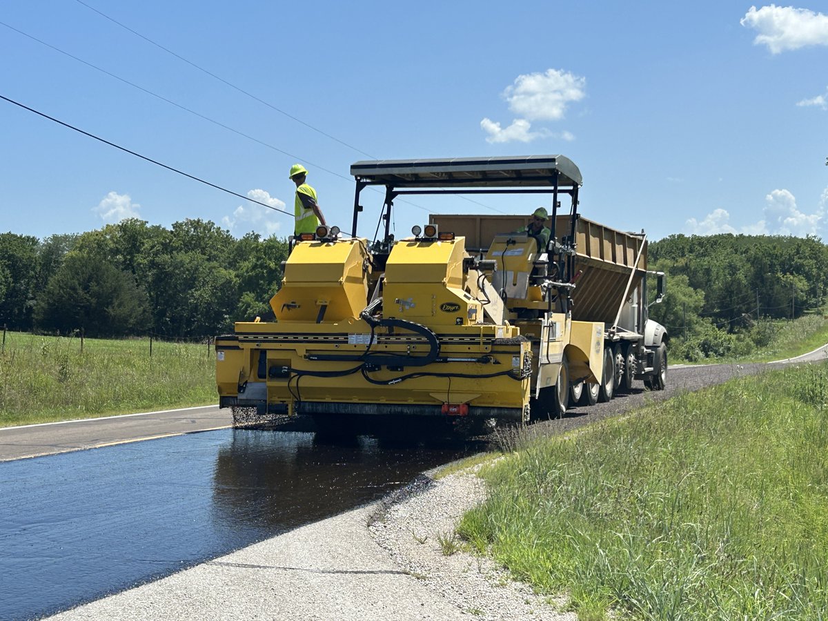 VanceBrothers's tweet photo. Our team works hard so your drive doesn’t have to be. Chip Seal crews have been out all summer long restoring roadways for a safer, smoother ride.

Learn more about our time-tested products: https://t.co/w69ADp8nAn https://t.co/0YwxrUok75