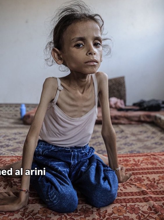 الله يفرج عنها 
وعن كل مسلم مستضعف .