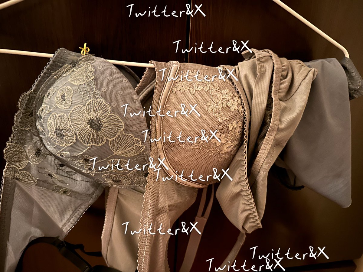 這陣子工作實在太忙，訊息都沒回覆，先跟大家說聲抱歉🙏
好久沒去找表姐了，今天一下班就直去她的租屋處等她下班
結果一開門就看到這兩件在曬著～
當然是立刻收入囊中😂
這蕾絲也太美了吧😍
#原味 
#表姐 
#內衣褲 
#奶香 
#原味內衣褲
#蕾絲內衣褲