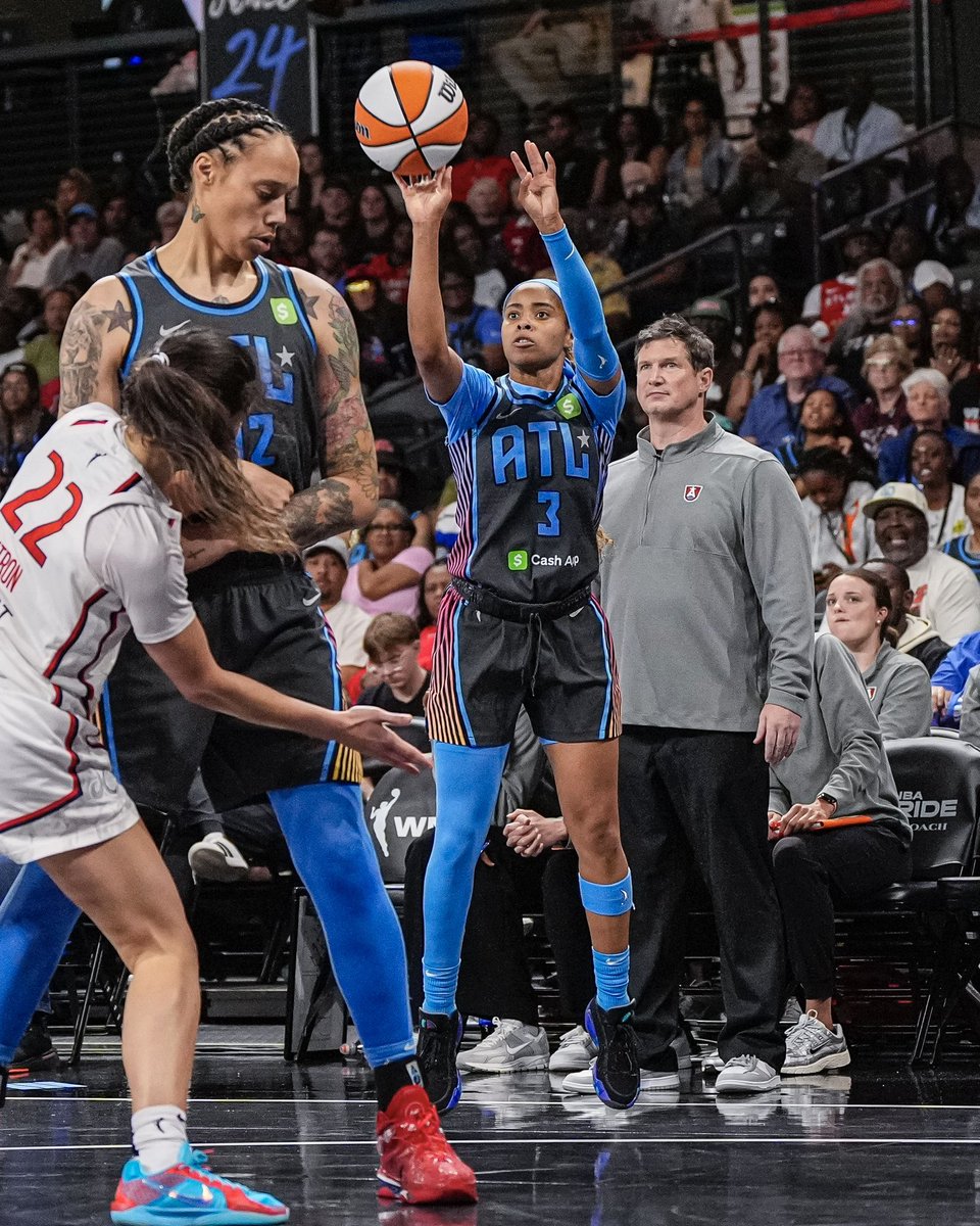 UCLAWBB's tweet photo. The two-time champ! 🏆 

Jordin Canada is in year 8️⃣ in the W, averaging 11.6 points, 5.4 assists and 1.5 steals with the @AtlantaDream this season. JC also surpassed 2,000 career points earlier this summer!

#GoBruins x #ProBruins https://t.co/1hO2JQISIm