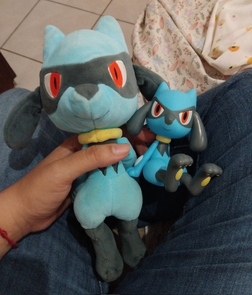 Bueno, oficialmente riolu es mi poke fav