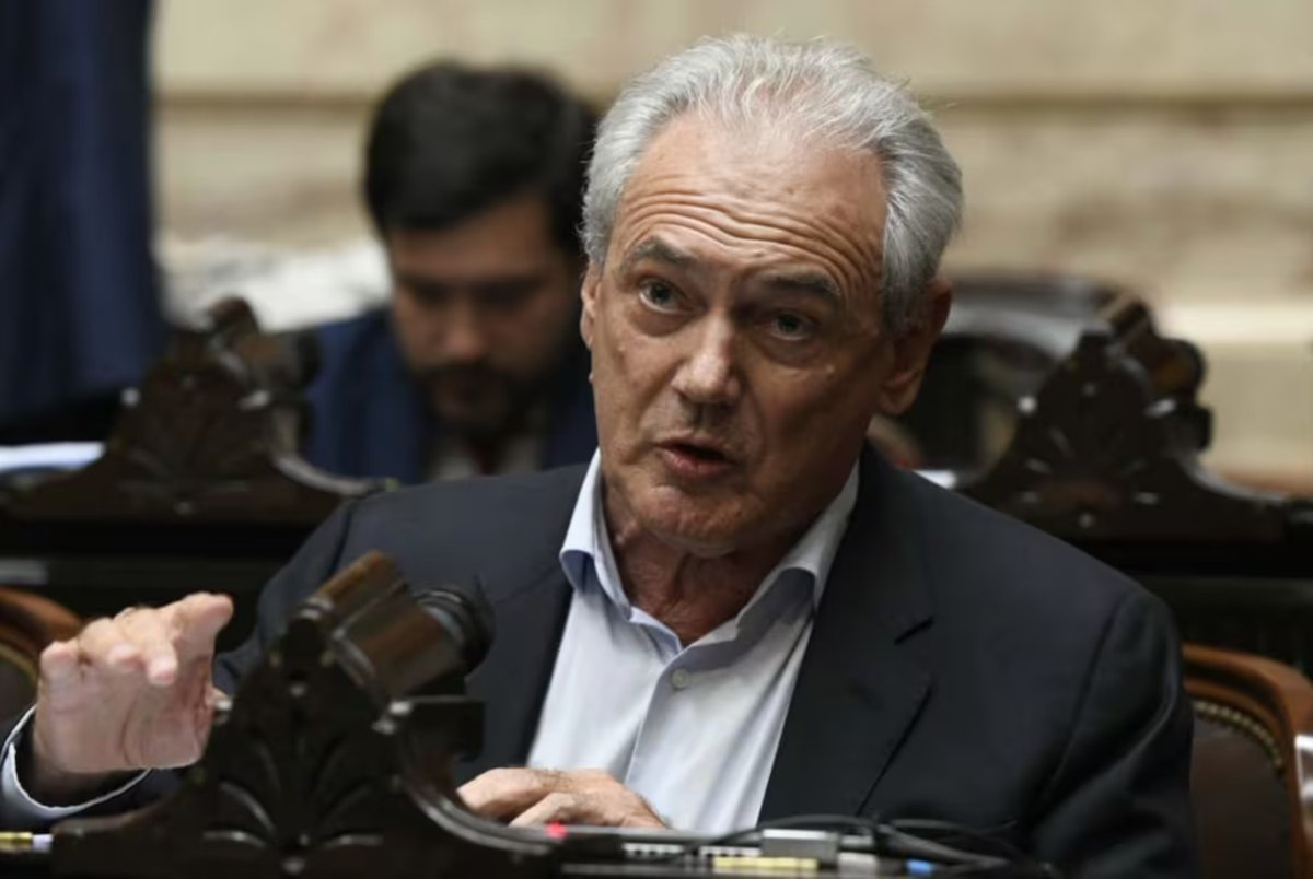 Letra_P's tweet photo. #Elecciones2025 🗳️ MANDATO CUMPLIDO

🔴 10 D y después: Benedetti juega su última carta a la interna radical para colarse en la lista con LLA

🔗 https://t.co/jpye6e5pYt
✍️ @PaOanger