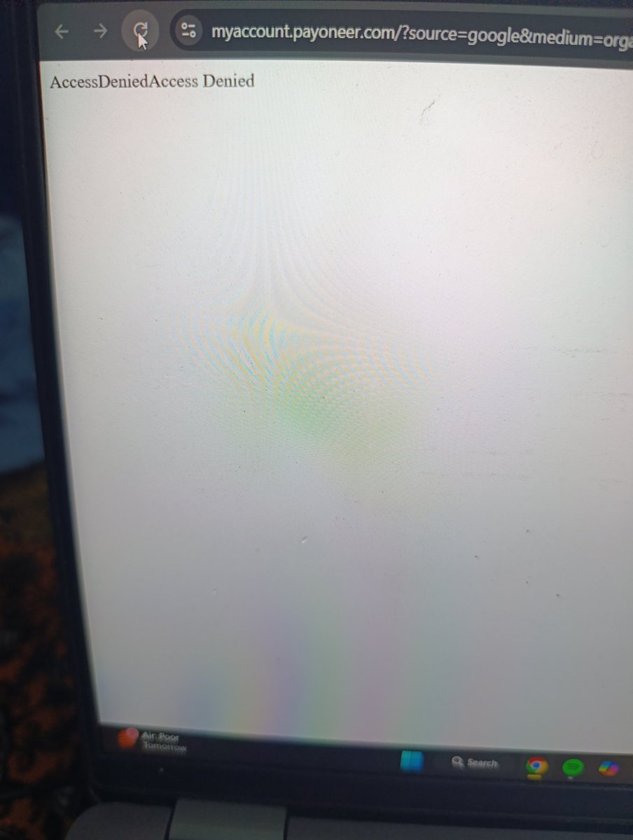 _imrizwan's tweet photo. @Payoneer @Payoneer_Help I have been trying to change the two factor authentication phone number for the last 2 hours and it keeps loading the same screen again and again. Now I'm facing this error. https://t.co/uWSDWjkMbQ
