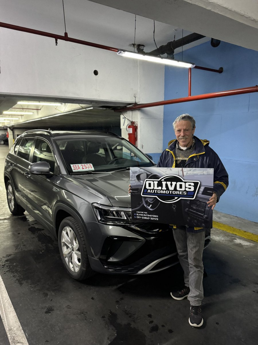 Entrega de viernes lluvioso con <a href="/AutivaAr/">Autiva</a> 
Se va otra Taos Comfortline 0km.
Muchas graciass por confiar en nosotros, esperemos que la disfruten mucho ❤️