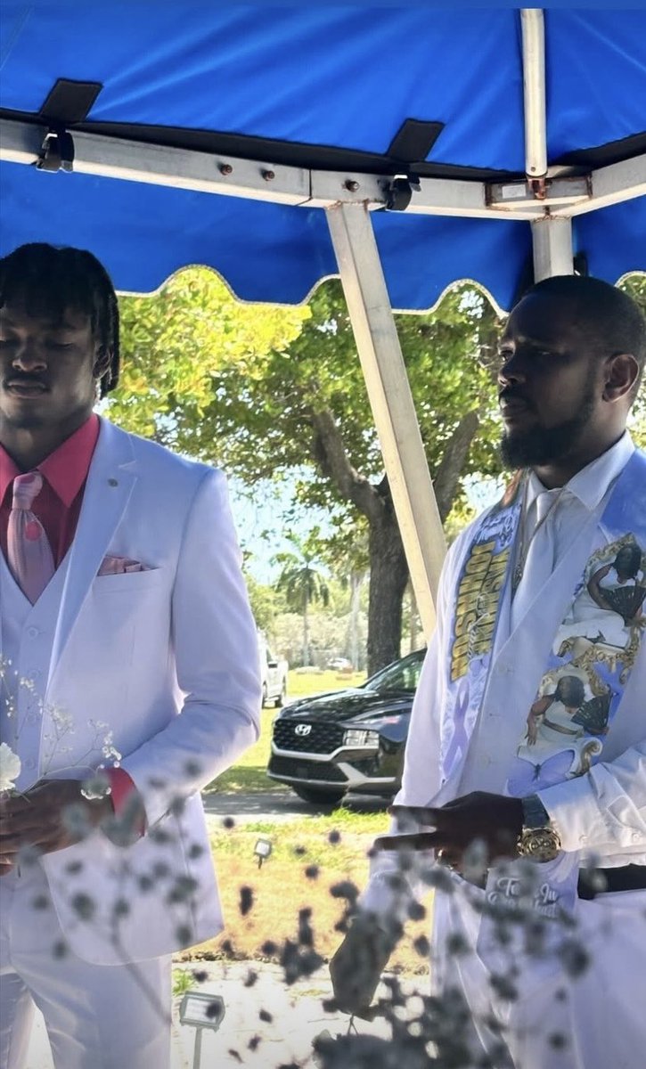 latevien tharpe (@latevient3) on Twitter photo It was a privilege preaching my auntie funeral ❤️✝️ another gift God gave me of preaching✝️<a href="/CoachDunbar49/">Richard Dunbar</a> <a href="/playsbigger/">PLAYS BIGGER</a> <a href="/PrepRedzoneFL/">Prep Redzone Florida</a> <a href="/FlyingLsAthlete/">Flying L's Athletics</a> It was a privilege preaching my auntie funeral ❤️✝️ another gift God gave me of preaching✝️<a href="/CoachDunbar49/">Richard Dunbar</a> <a href="/playsbigger/">PLAYS BIGGER</a> <a href="/PrepRedzoneFL/">Prep Redzone Florida</a> <a href="/FlyingLsAthlete/">Flying L's Athletics</a>