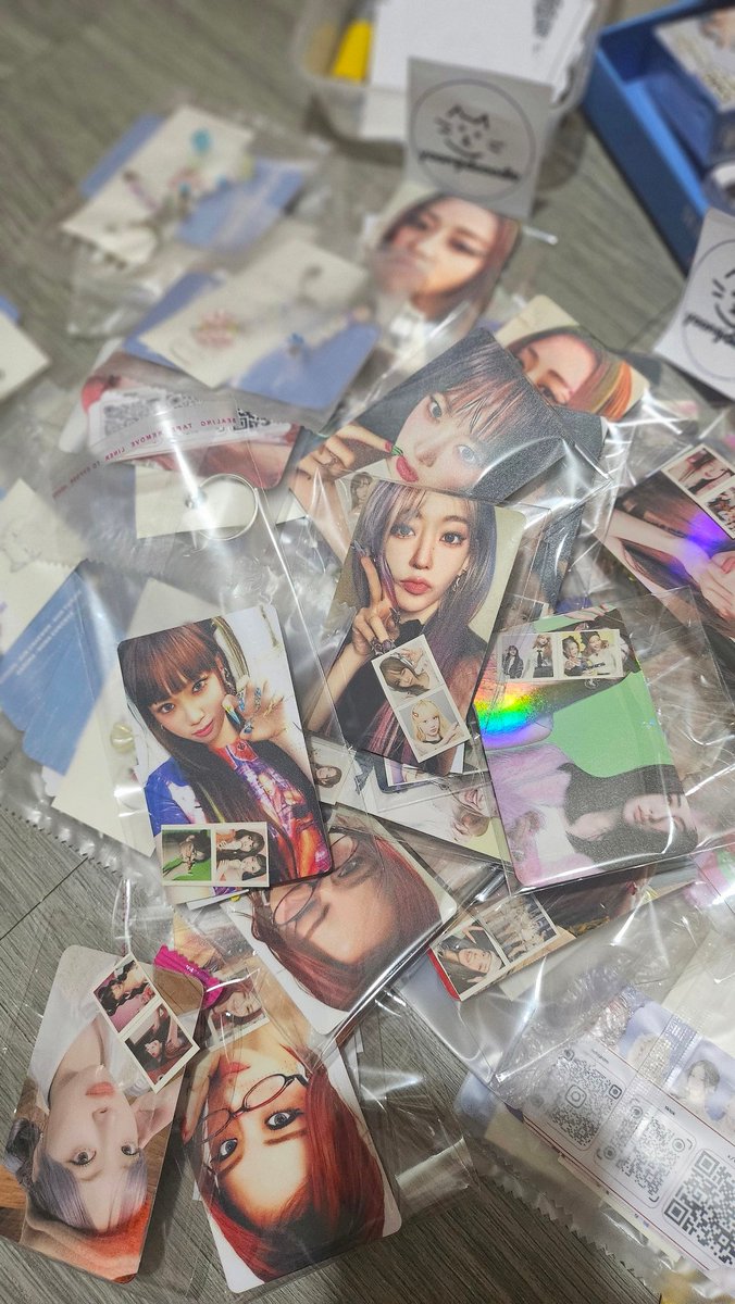 Cโท ๐ฑ ๐ (@yoongidooodle) on Twitter photo ๐๐๐ฆ๐ฌ ๐๐ฅ๐๐ญ๐ฌ ๐๐ข๐ง ๐ง๐ข๐จ๐ฅ ๐๐ก ๐ ๐๐ก๐๐๐
fan support by: <a href="/yoongidooodle/">Cโท ๐ฑ ๐</a>
โ 1:1 ratio only
โKeychains, le sserafim sticker, photocard
โก time & loc tba
see you on saturday, filonots โก
#EASY_CRAZY_HOT_IN_MANILA
#lesserafiminmanila #EASY_CRAZY_HOT
#LE_SSERAFIM ๐๐๐ฆ๐ฌ ๐๐ฅ๐๐ญ๐ฌ ๐๐ข๐ง ๐ง๐ข๐จ๐ฅ ๐๐ก ๐ ๐๐ก๐๐๐
fan support by: <a href="/yoongidooodle/">Cโท ๐ฑ ๐</a>
โ 1:1 ratio only
โKeychains, le sserafim sticker, photocard
โก time & loc tba
see you on saturday, filonots โก
#EASY_CRAZY_HOT_IN_MANILA
#lesserafiminmanila #EASY_CRAZY_HOT
#LE_SSERAFIM