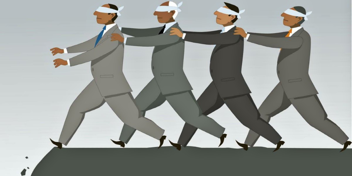 هكذا هي القطعان دومًا ، يتبعون شخصًا لا لشيءٍ إلّا لكونه يركض أمامهم.

ــ فريدريك نيتشه.
#السويداء 
#فويس 
#مساء_الخير 
#الهلال 
#اليمن 
#الخميس_الونيسᅠ 
#الكويت #الجمعه