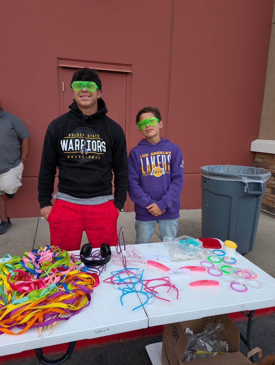 Trey Wallace (@treywallaceqb) on Twitter photo Thank you Elk Grove Optimist Club for having me out to volunteer at your Child Spree Event last weekend! I had a great time helping out with the kids! #volunteer #community <a href="/chslancerfb/">Cordova High Lancer Football</a> Thank you Elk Grove Optimist Club for having me out to volunteer at your Child Spree Event last weekend! I had a great time helping out with the kids! #volunteer #community <a href="/chslancerfb/">Cordova High Lancer Football</a>