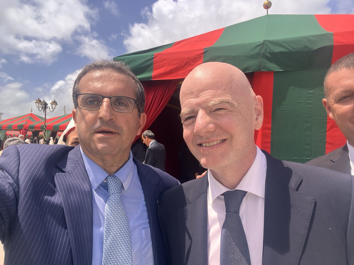 مع رئيس الاتحاد الدولي لكرة القدم (فيفا)،جياني إنفانتينو  بمناسبة  الاحتفالات الرسمية  بعيد العرش المجيد في المضيق
