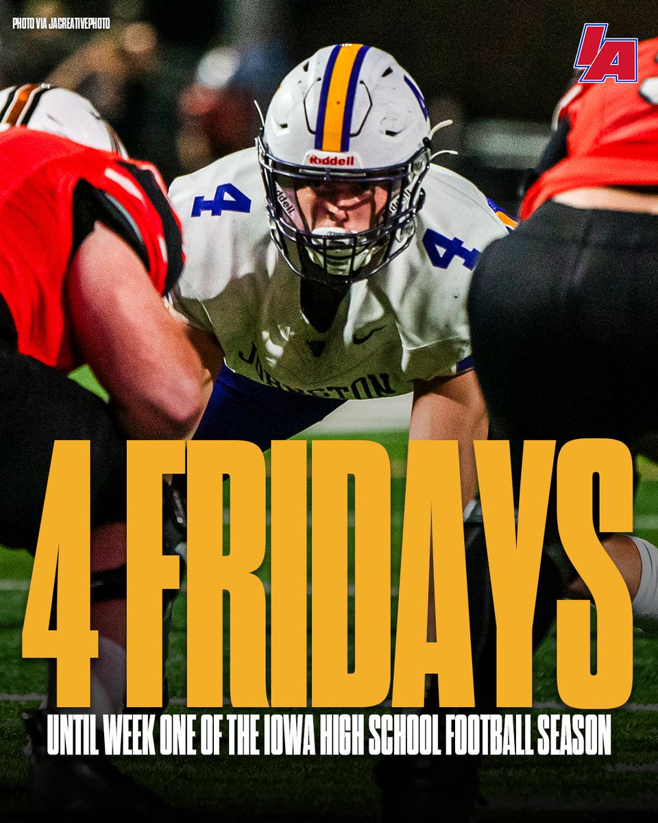 Starting to get real...

📸 <a href="/JACreativePhoto/">James A. Sizer</a> 

#IAfootball X #iahsfb