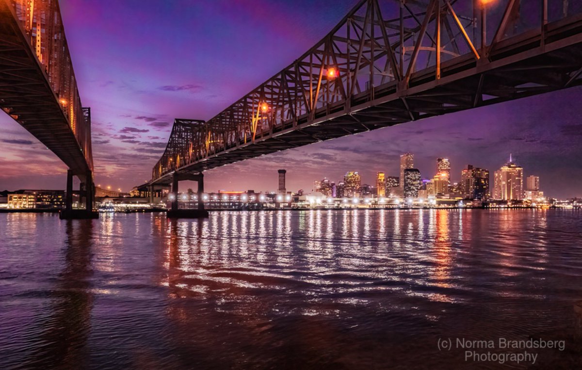 nbrandsberg's tweet photo. Orleans night sunset skyline is being framed by the Crescent City Connection Bridges over the Mississippi River. 

 #neworleans #thebigeasy #mississippiriver #louisiana #architecture #bridges #travel #ayearforart #friday #fridayfeatures 

Show me your best  bridge photos! https://t.co/ikFora7uR8