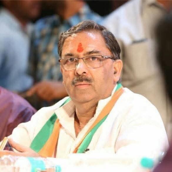 Khangar Singh Sodha (@khangarsinghbjp) on Twitter photo рднрд╛рдЬрдкрд╛ рд░рд╛рдЬрд╕реНрдерд╛рди рдХреЗ рдкреВрд░реНрд╡ рдкреНрд░рджреЗрд╢ рдЕрдзреНрдпрдХреНрд╖ рд╢реНрд░реА рдЕрд░реБрдг рдЪрддреБрд░реНрд╡реЗрджреА рдХреЛ рд░рд╛рдЬреНрдп рд╡рд┐рддреНрдд рдЖрдпреЛрдЧ рдХреЗ рдЕрдзреНрдпрдХреНрд╖ рдкрдж рдкрд░ рдирд┐рдпреБрдХреНрддрд┐ рд╣реЛрдиреЗ рдкрд░ рд╣рд╛рд░реНрджрд┐рдХ рдмрдзрд╛рдИ рдПрд╡рдВ рдЙрдЬреНрдЬреНрд╡рд▓ рдХрд╛рд░реНрдпрдХрд╛рд▓ рдХреА рдЕрдЧреНрд░рд┐рдо рд╢реБрднрдХрд╛рдордирд╛рдПрдВред
<a href="/chaturvediarun1/">Dr. Arun Chaturvedi</a> рднрд╛рдЬрдкрд╛ рд░рд╛рдЬрд╕реНрдерд╛рди рдХреЗ рдкреВрд░реНрд╡ рдкреНрд░рджреЗрд╢ рдЕрдзреНрдпрдХреНрд╖ рд╢реНрд░реА рдЕрд░реБрдг рдЪрддреБрд░реНрд╡реЗрджреА рдХреЛ рд░рд╛рдЬреНрдп рд╡рд┐рддреНрдд рдЖрдпреЛрдЧ рдХреЗ рдЕрдзреНрдпрдХреНрд╖ рдкрдж рдкрд░ рдирд┐рдпреБрдХреНрддрд┐ рд╣реЛрдиреЗ рдкрд░ рд╣рд╛рд░реНрджрд┐рдХ рдмрдзрд╛рдИ рдПрд╡рдВ рдЙрдЬреНрдЬреНрд╡рд▓ рдХрд╛рд░реНрдпрдХрд╛рд▓ рдХреА рдЕрдЧреНрд░рд┐рдо рд╢реБрднрдХрд╛рдордирд╛рдПрдВред
<a href="/chaturvediarun1/">Dr. Arun Chaturvedi</a>
