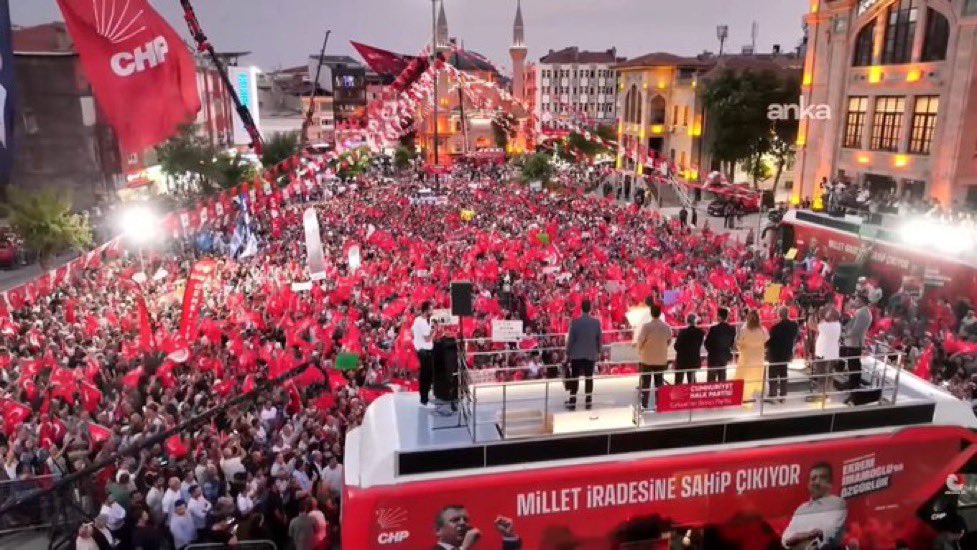 avcemilkapanan3 tweet media
