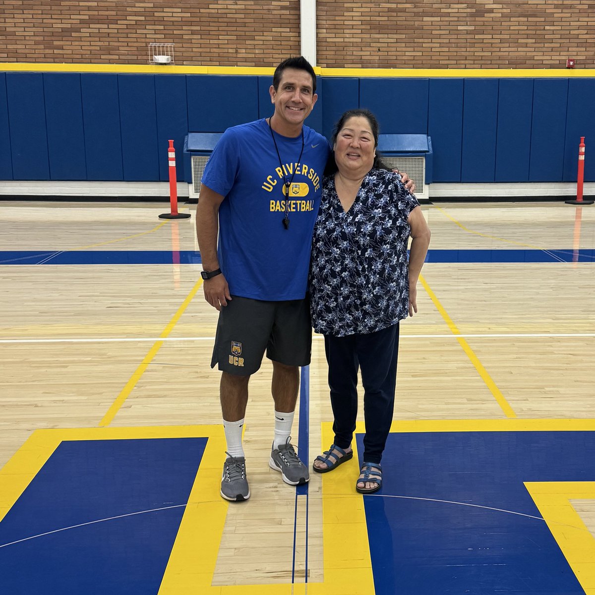 Great having Robin Takeno, Stan Morrison, &amp; Jerry Hurley at practice yesterday! Thanks for all your support! #GoHighlanders