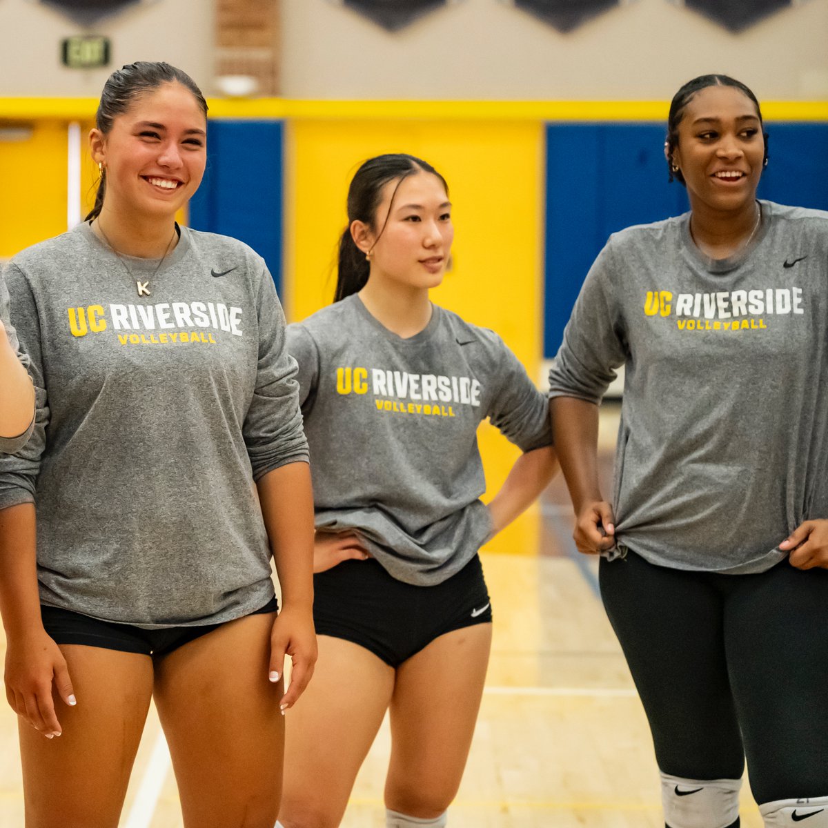 We play volleyball this month 😁

#GoHighlanders