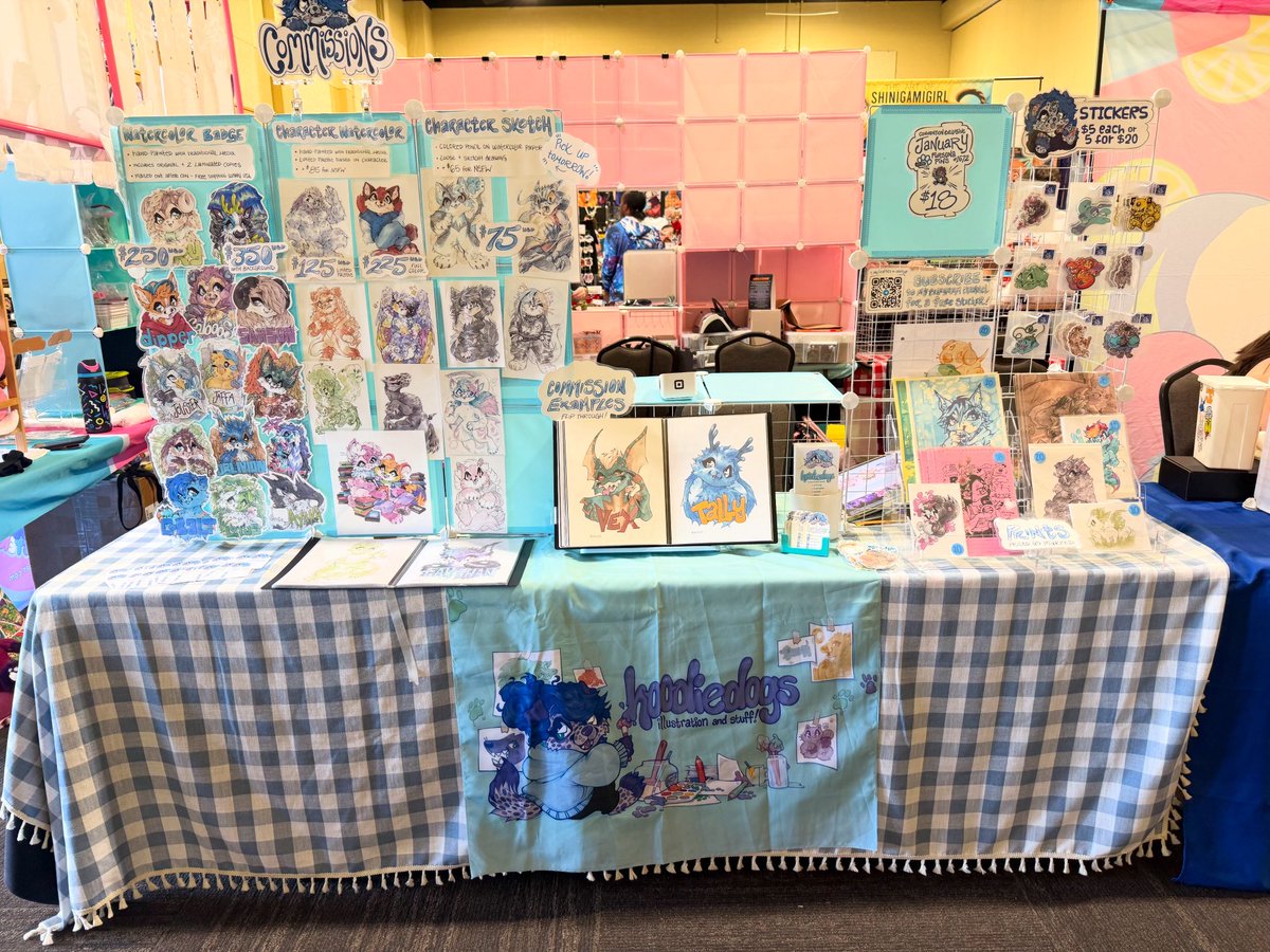 hoodiedogs_'s tweet image. all set up in the AWU dealers den for the weekend!! come say hi 💞