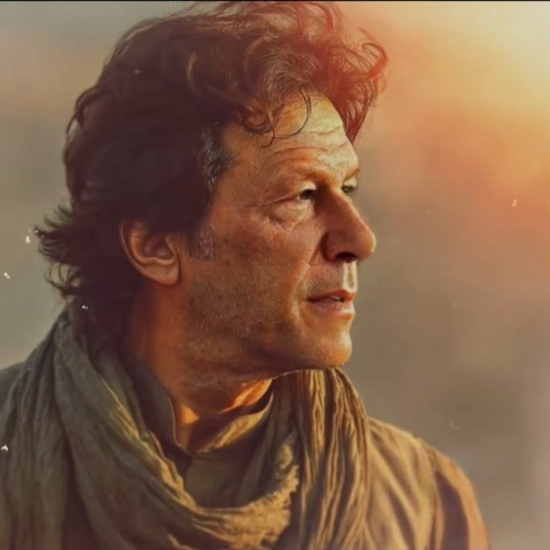 PatrioticWsi's tweet image. میں ایسے لیڈر کو کس طرح تنہا چھوڑ دوں جس نے 26 سال میرے بڑے ہونے کا انتظار کیا۔۔۔۔؟؟