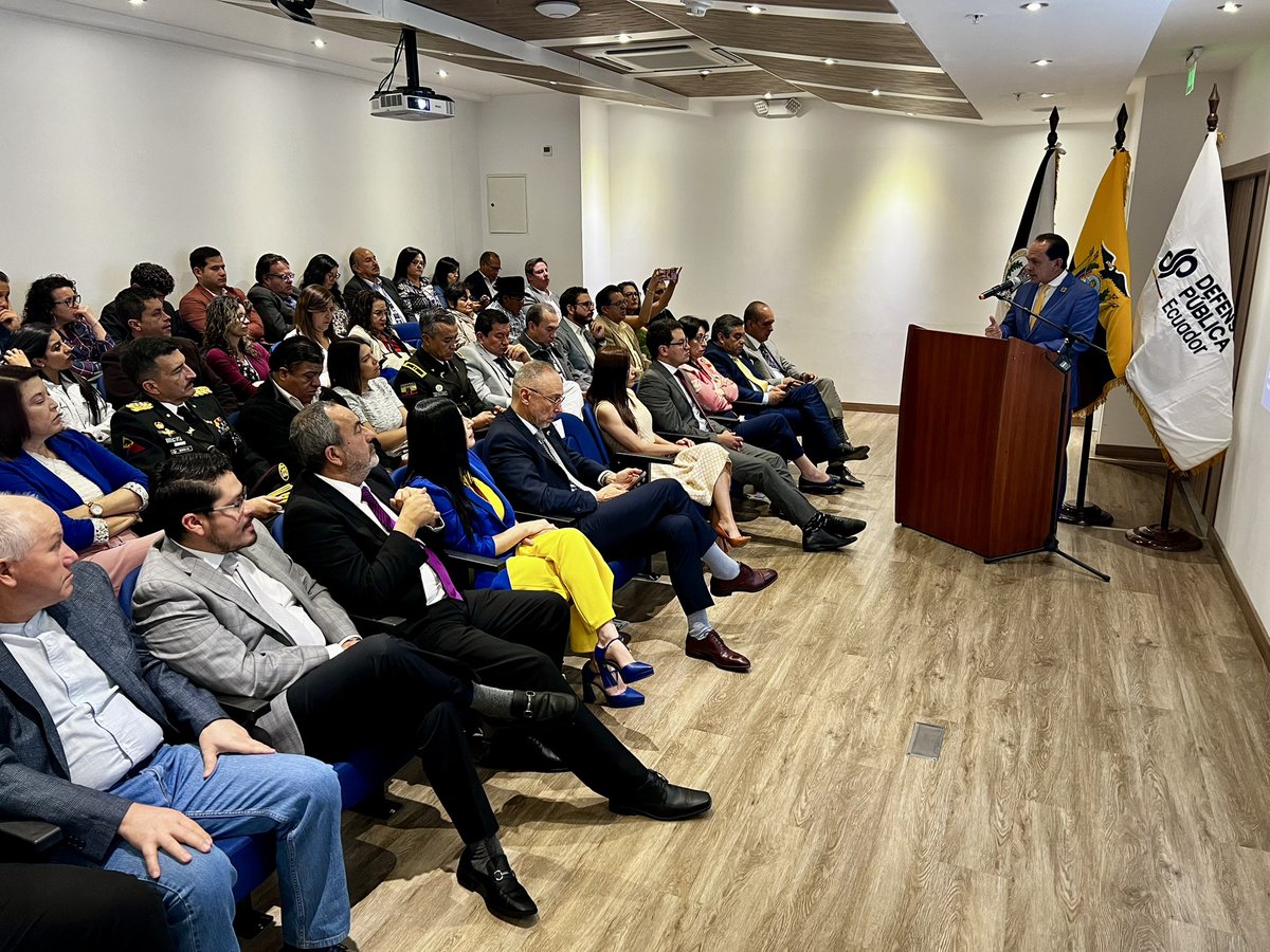 La Dra. Karina Rodas, Presidenta Nacional de la <a href="/AsoJuecesEc/">Aso. Jueces - Ecuador - AEMAJ</a>, participó en la presentación oficial de la revista institucional “Ética, Derechos &amp; Defensa”, editada por la <a href="/DefPublicaEC/">Defensoría Pública del Ecuador</a>.

El evento congregó a diversas autoridades del sector justicia y busca promover el análisis,