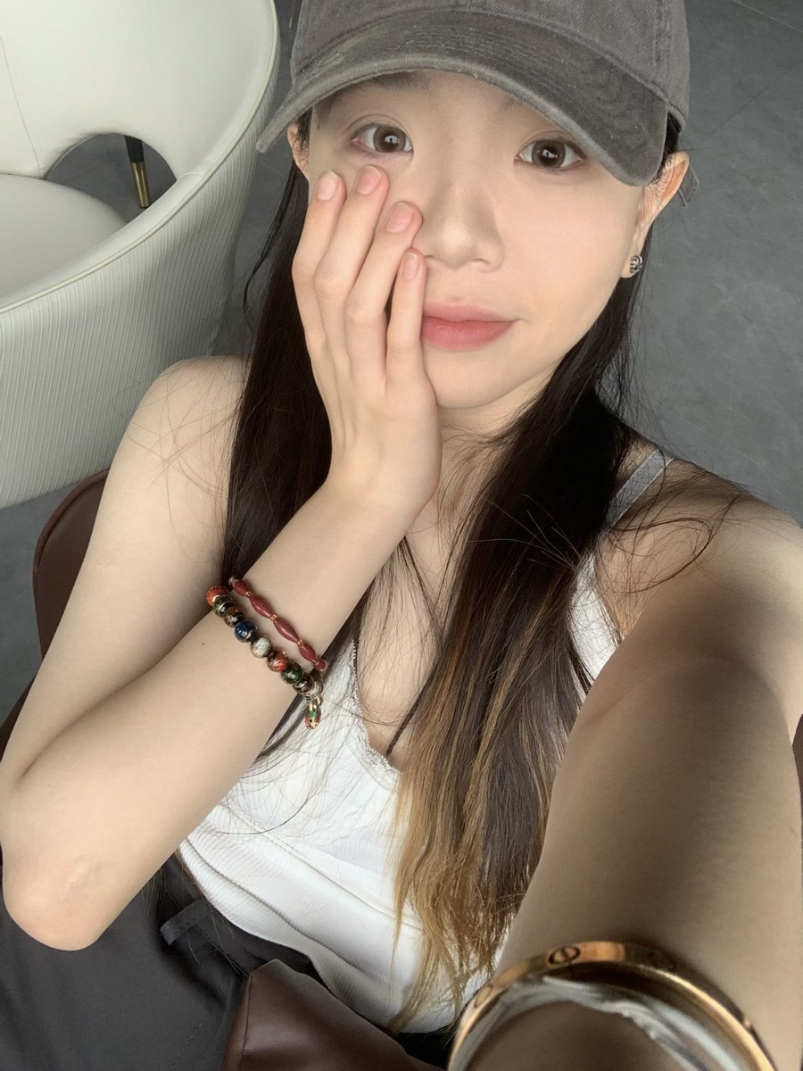 1 (@troyeeone1) on Twitter photo 