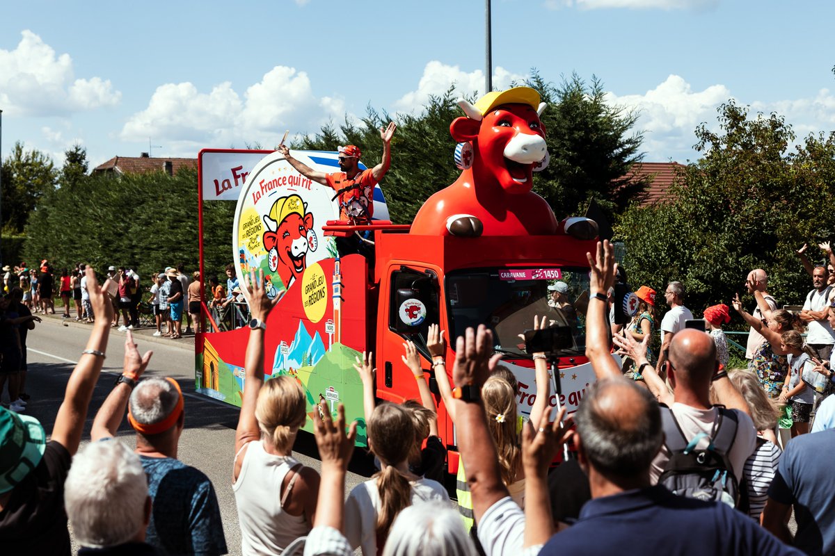 Tout le monde est fan de #LaCaravane 🥰

#TDFF2025