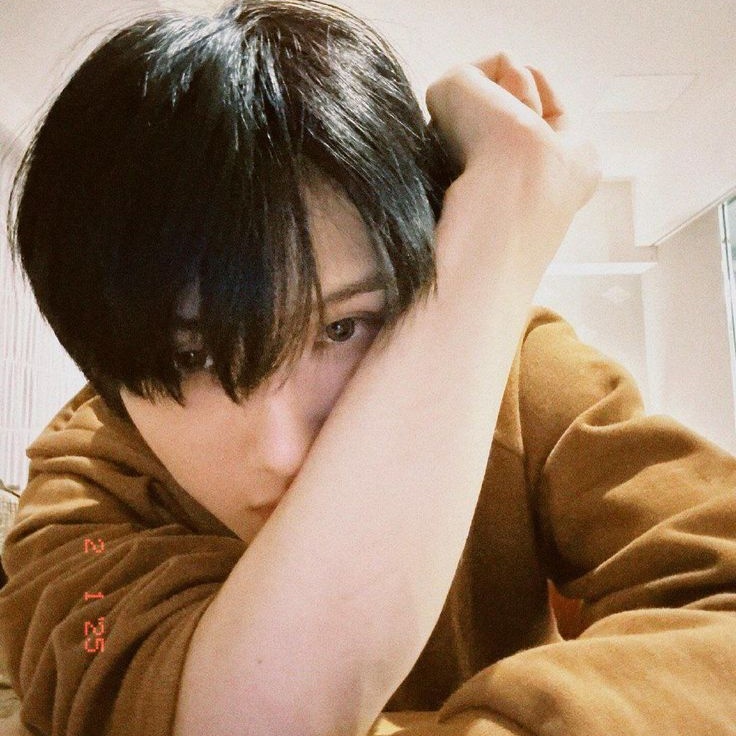 แค่ชอบอ้อนอ่ะเนอะ