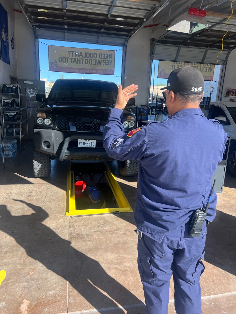 EPPOLICE's tweet image. The Auto Theft Unit + Take 5 Oil Change etched 88 catalytic converters at our VIN Etching event! 🔧 A great turnout and one more step in fighting theft across El Paso. #EPStrong #VINetching #AutoTheftPrevention #Community