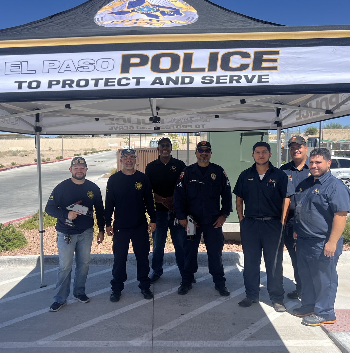 EPPOLICE's tweet image. The Auto Theft Unit + Take 5 Oil Change etched 88 catalytic converters at our VIN Etching event! 🔧 A great turnout and one more step in fighting theft across El Paso. #EPStrong #VINetching #AutoTheftPrevention #Community