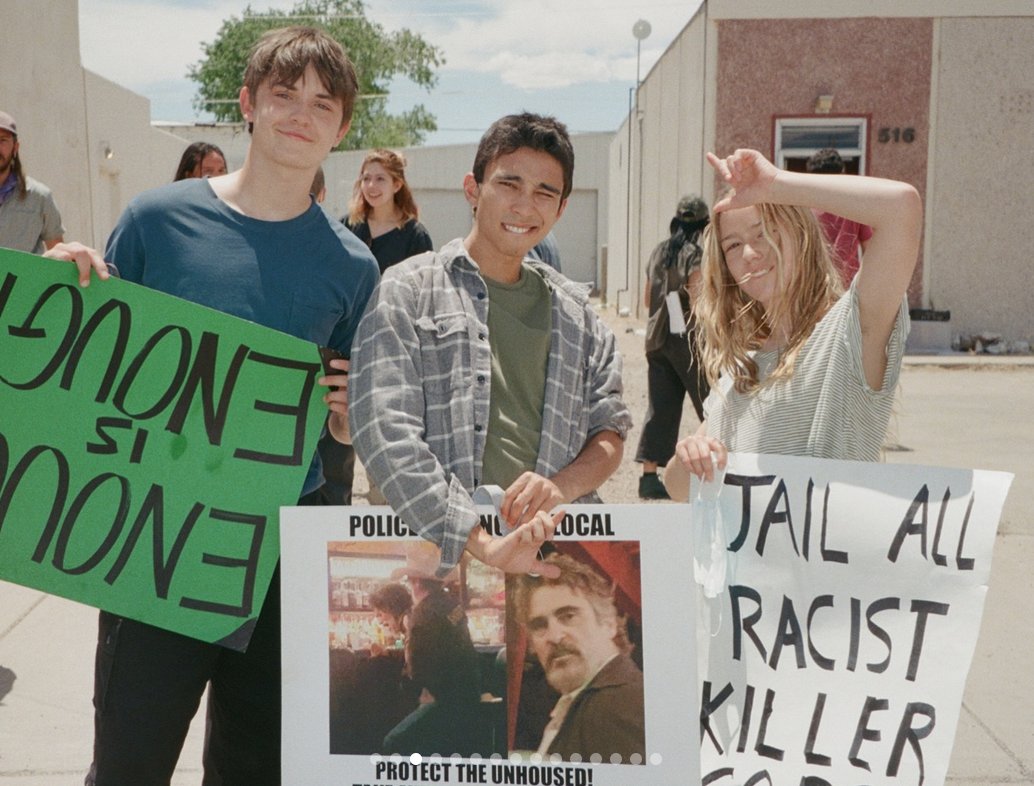 🤠BONUS ep: Eddington was a Documentary🥷

We debate Aster's new Western farce, set in a small New Mexico town experiencing the pandemic, George Floyd Uprising. Is it nihilistic satire, or has Ari gone Race Traitor?

patreon.com/posts/bonus-ed…