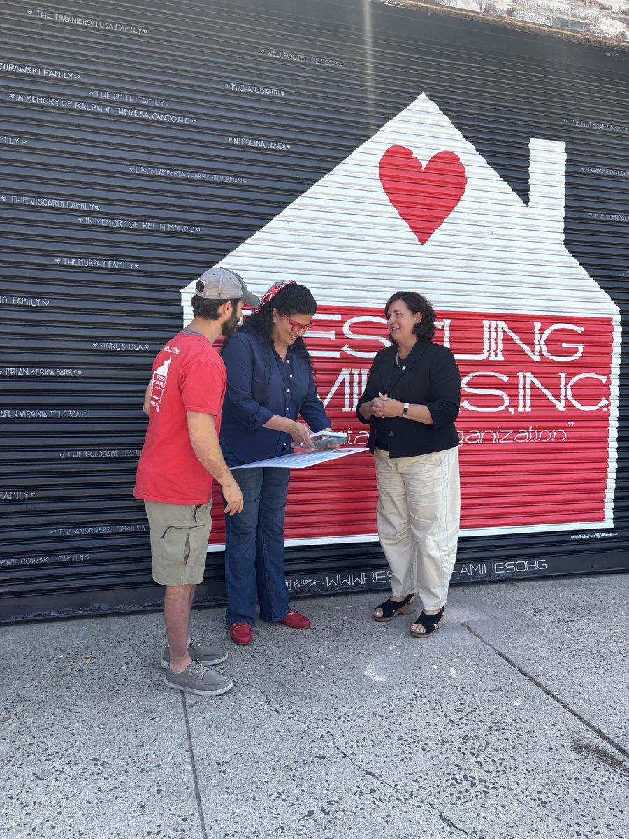 Gina Centauro’s heart and hard work have transformed lives across Long Island. I’m proud to recognize her as my 2025 Woman of Distinction nominee from Senate District 9 for her outstanding leadership at Rescuing Families, Inc. From organizing life-changing home renovations to