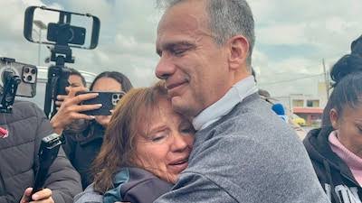 Ya fue liberado Israel Vallarta tras 20 años de prisión.

¿Y los perpetradores del montaje que le arruinaron la vida, incluyendo al farsante Carlos Loret, cuándo pagarán por todo el daño que han hecho?

¿Se pronunciará Felipe Calderón o nomás para defender al facho Álvaro Uribe?