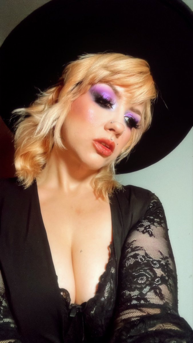 She was a Witch 🌙