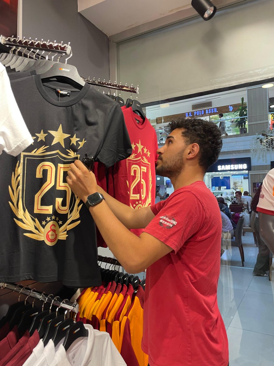 Taşın altına elimizi koyuyor, birlik ve aidiyetle #SoloİlGala çalışmamız için harekete geçiyoruz!

Biz de 5 adet şampiyonluk tişörtü alarak bu güzel çalışmaya katkı sağlıyoruz.
Söz şimdi sende <a href="/uAAKDENIZUNI/">ultrAslan UNI AKDENIZ</a> , sen de var mısın?

#ultrAslanUNI