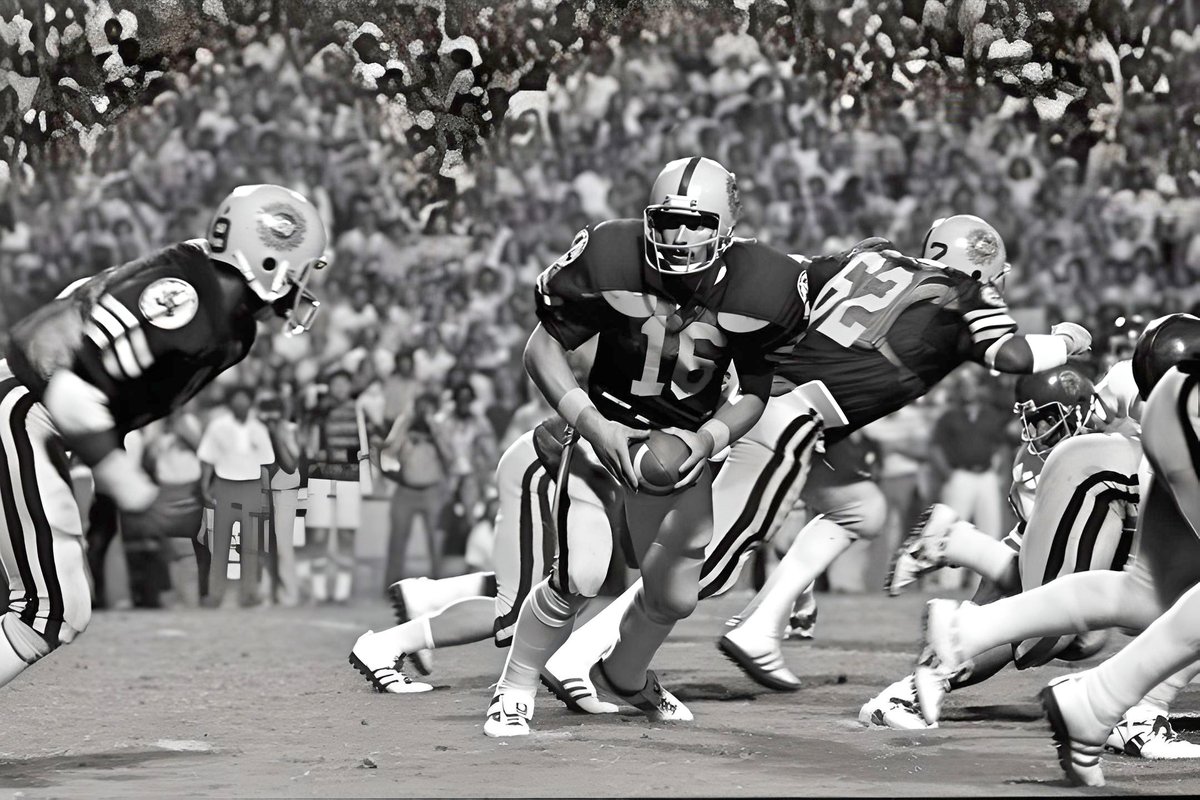 October 14, 1978 • As 18-point underdogs, the Sun Devils stunned No. 2 USC, 20-7 in Tempe • It was ASU's first match up with the Trojans as well as their first Pac-10 win • Original photo, Chuck Conley