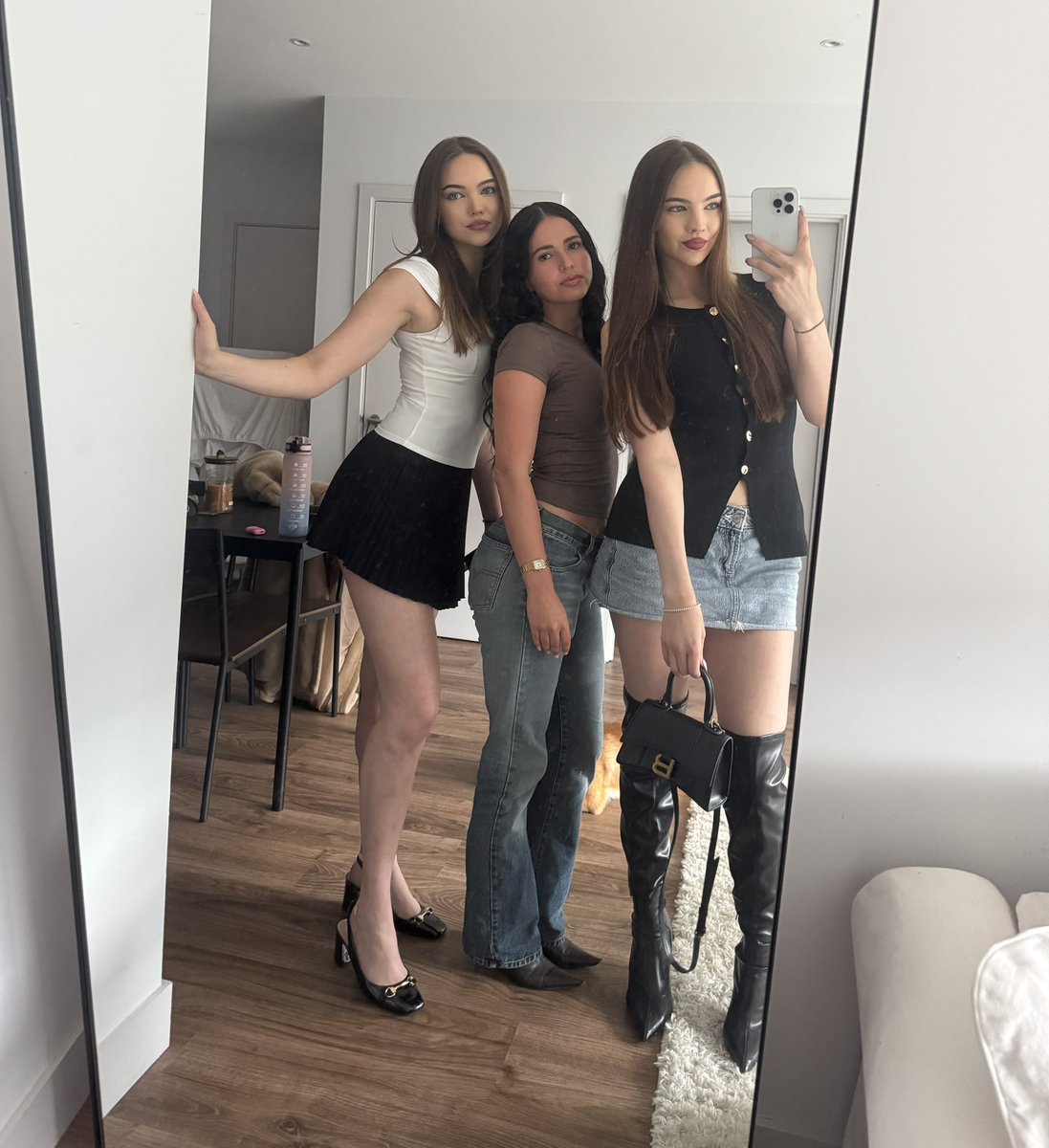 Who are we using tonight ? 💅