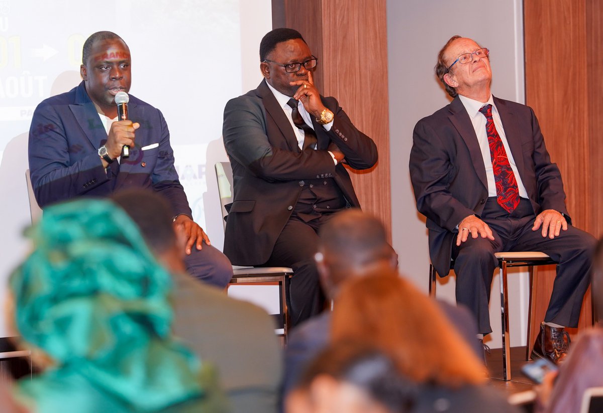 𝐥𝐞 𝐏𝐚𝐫𝐫𝐚𝐢𝐧 (@leparrainrdc) on Twitter photo Très cher cousin <a href="/Icone_Carbone/">Carbone Beni🇨🇩</a> merci pour la matière grise, la grande école | le SOMMET2025 | 1er Août Paris. Très cher cousin <a href="/Icone_Carbone/">Carbone Beni🇨🇩</a> merci pour la matière grise, la grande école | le SOMMET2025 | 1er Août Paris.